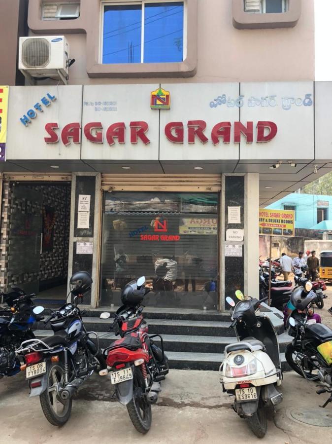 Hotel Sagar Grand Secunderabad Exterior photo